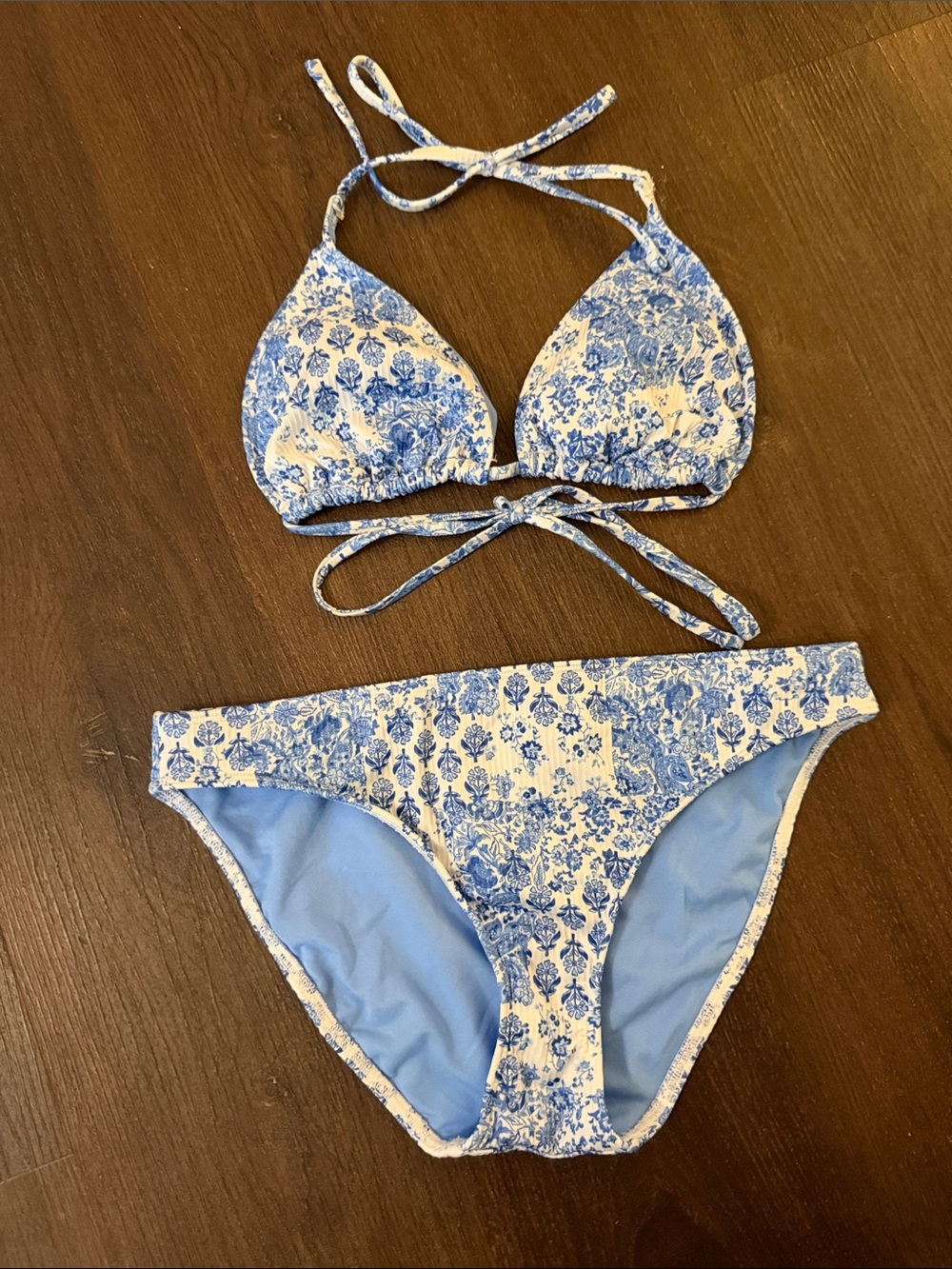 Hollister Blue and White Floral Triangle Bikini Set